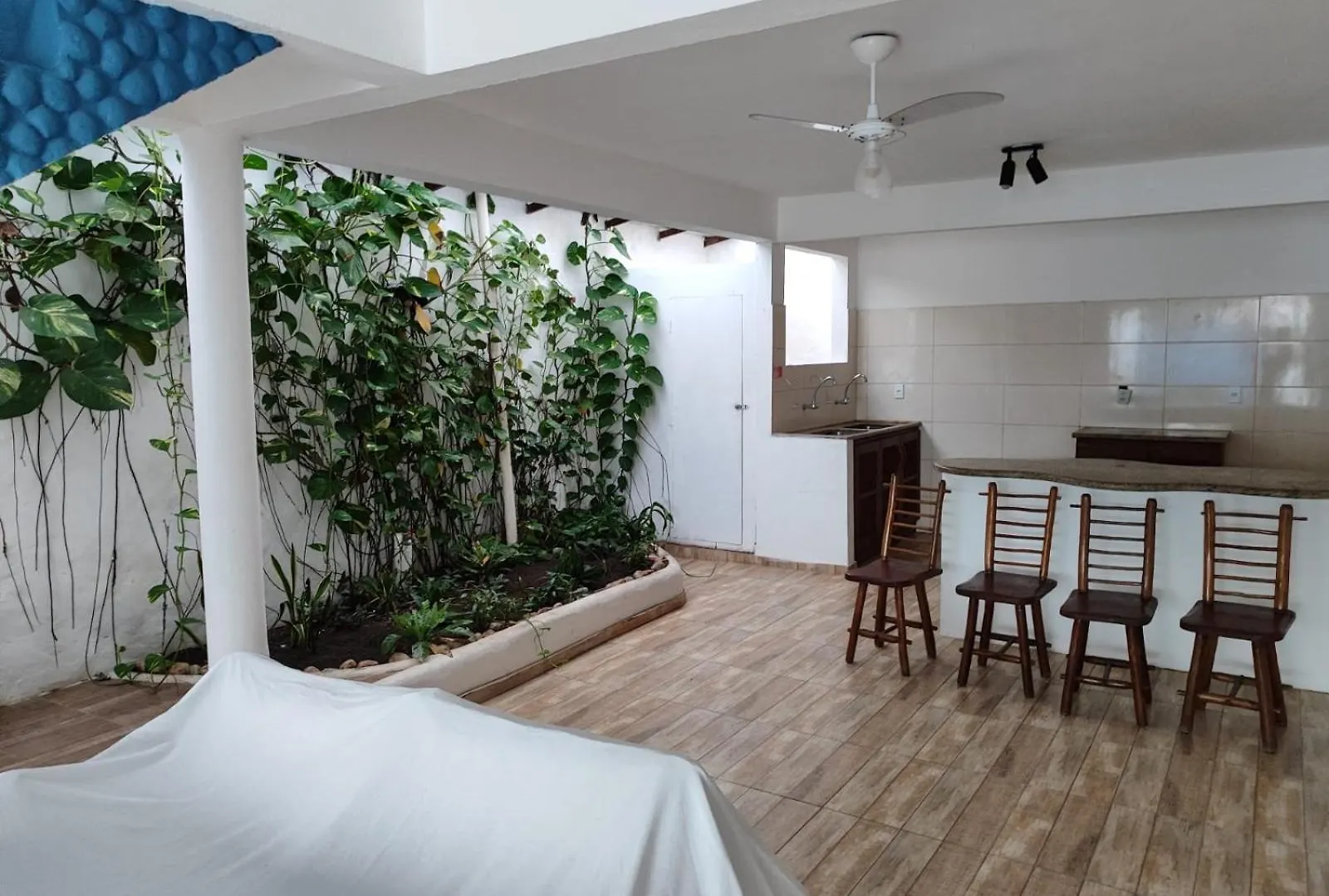 Hostel E Suites Tiwa Porto Seguro